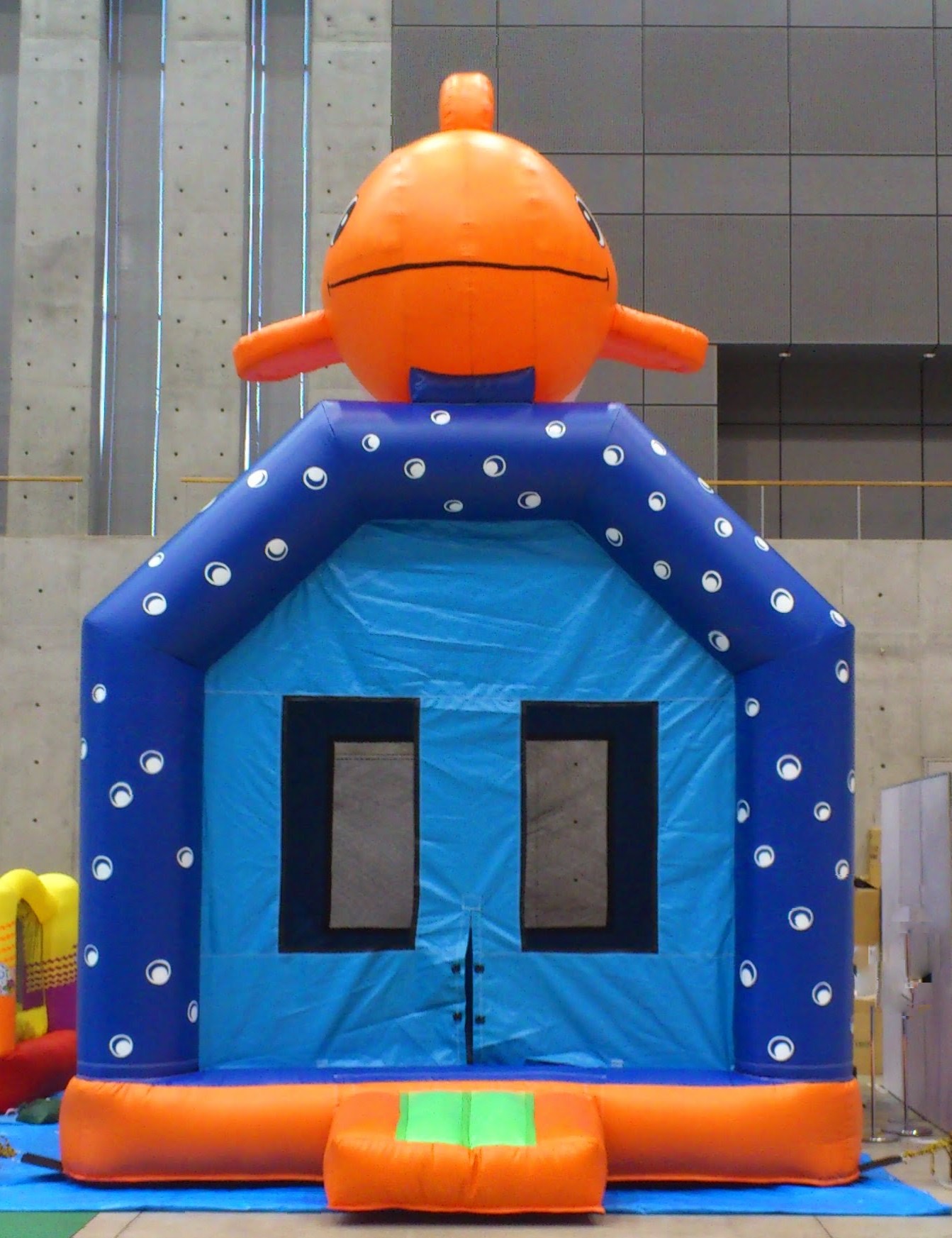 ふわふわ クマノミ