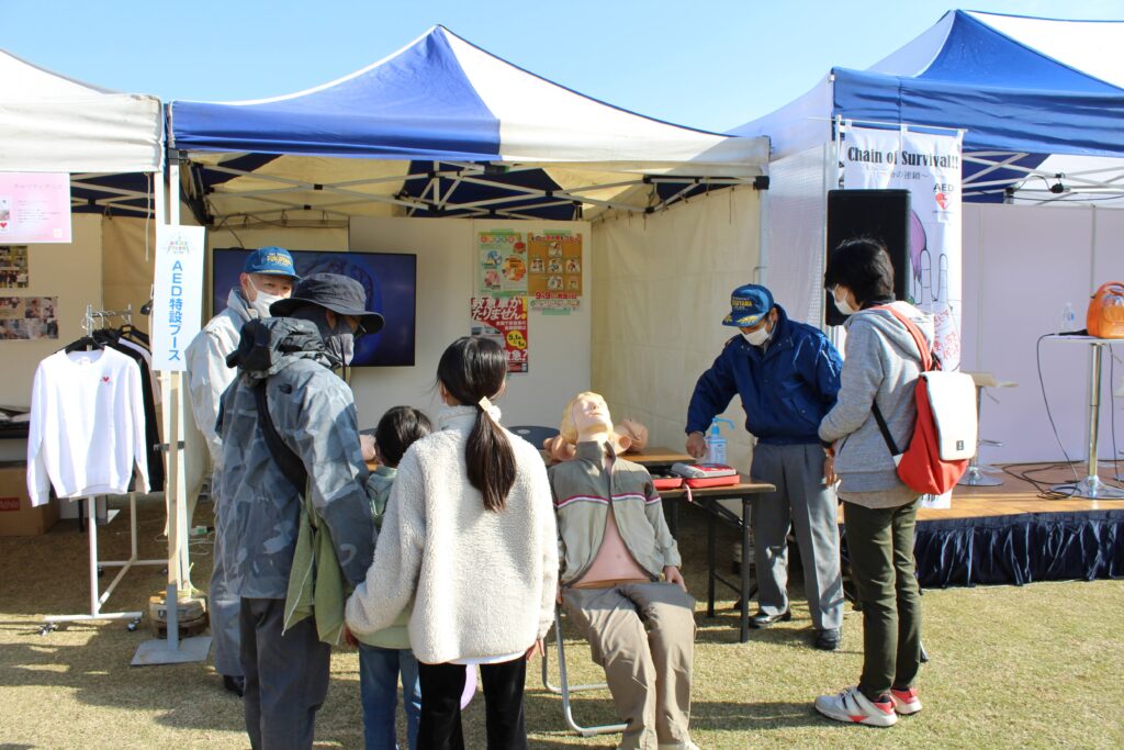 あそぼうフェスタふくやま2022 芦田川かわまち広場の会場全景